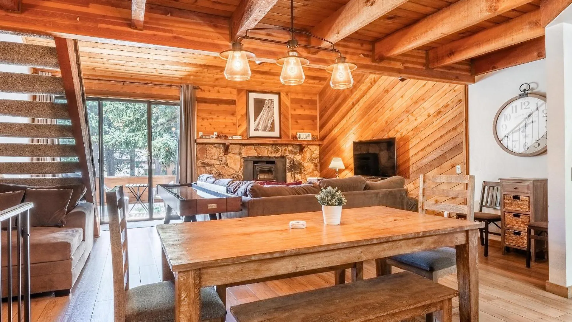 Snowflower #79 - Updated 2 Bedroom & Loft, 3 Bath, Sleeps 8, Steps Away From Free Town Shuttle Mammoth Lakes 0*,  United States